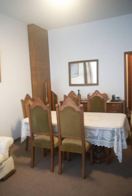 Central, Aconchegante E Retro Apartamento